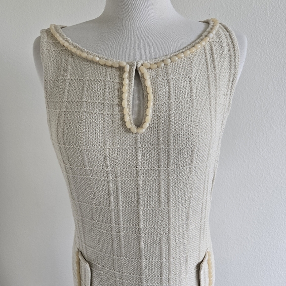 NWT St. John Couture Tweed  Shift Dress Beads Details Cream size 10 - Picture 2 of 16